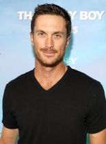 Oliver Hudson