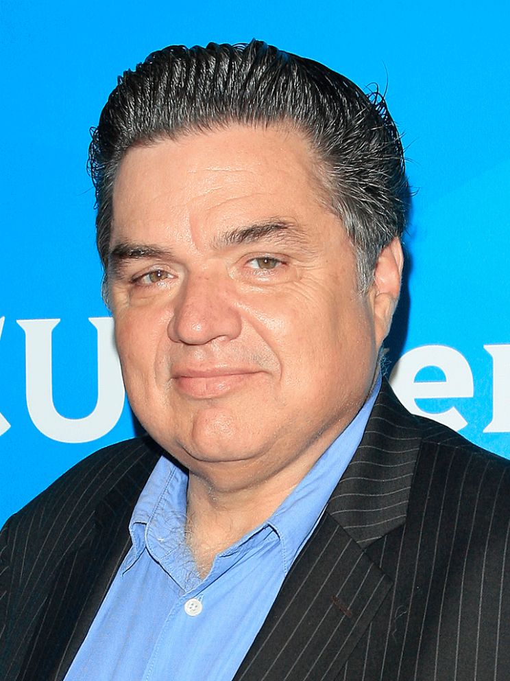 Oliver Platt