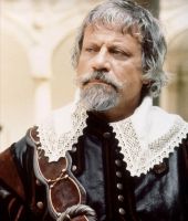 Oliver Reed