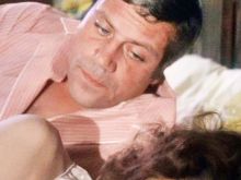 Oliver Reed