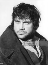 Oliver Reed