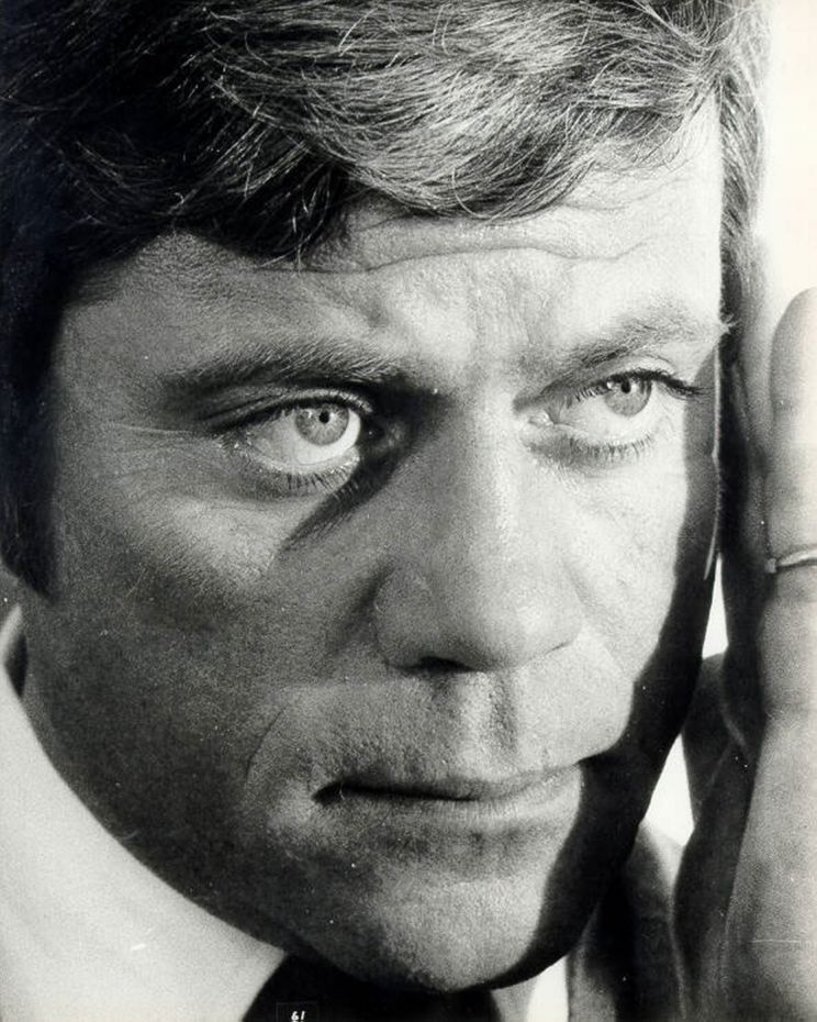 Oliver Reed