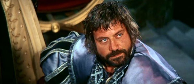 Oliver Reed