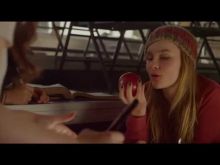 Olivia DeJonge photo