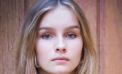 Olivia DeJonge