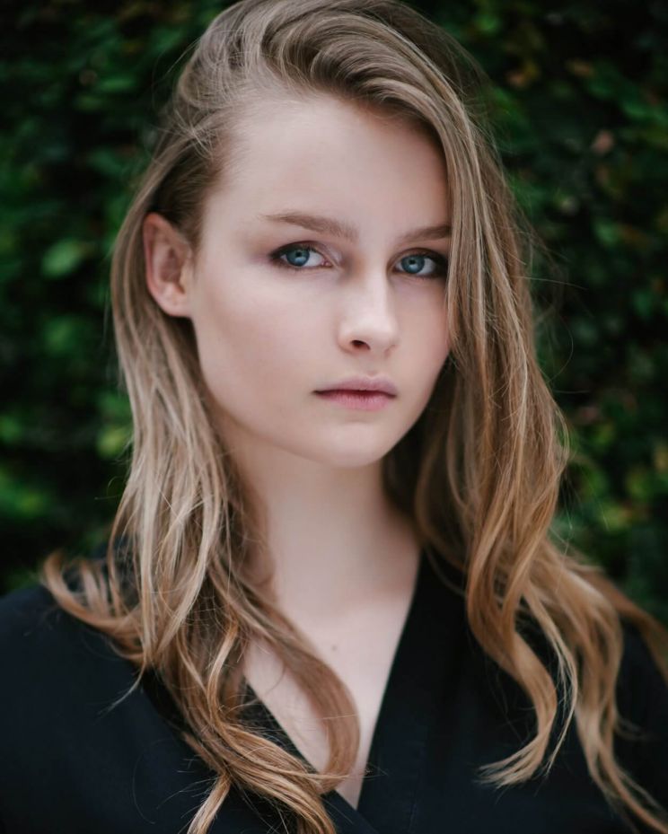 Olivia DeJonge