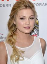 Olivia Holt photo