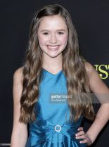 Olivia Sanabia #789713 picture (Portrait Medium)