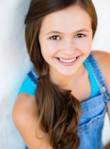 Olivia Sanabia #789738 picture (Portrait Medium)