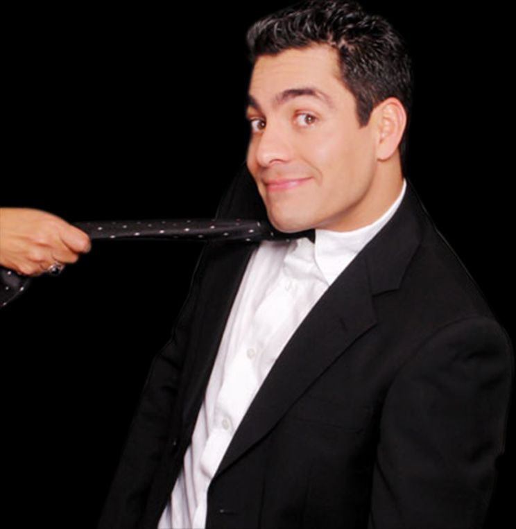 Omar Chaparro
