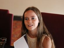 Oona Laurence photo