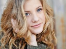 Paige Hyland #804618 picture (Landscape Medium)