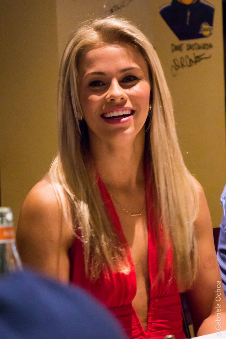 Paige Vanzant