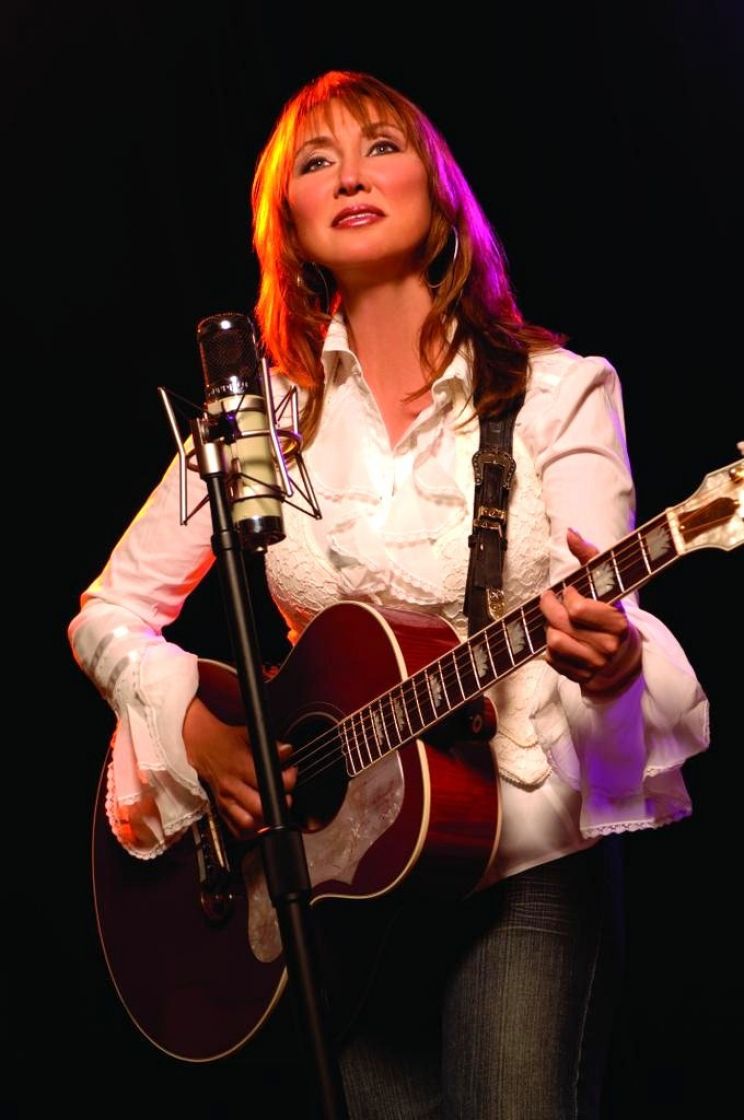 Pam Tillis