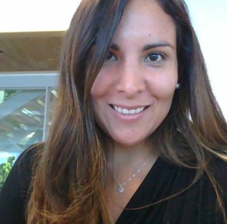 Pamela Flores