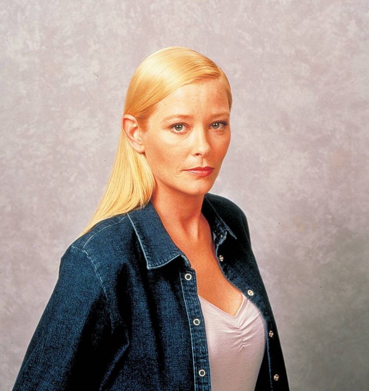 Pamela Gidley