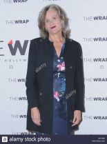 Pamela Guest