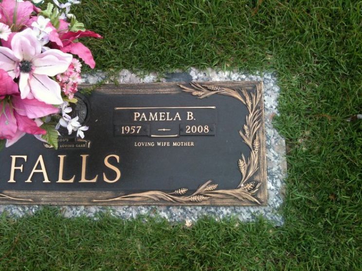 Pamela Kay
