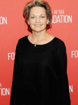 Pamela Reed