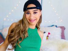 Paris Kennedy photo