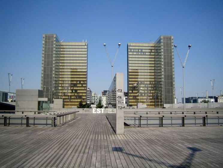 Paris Perrault