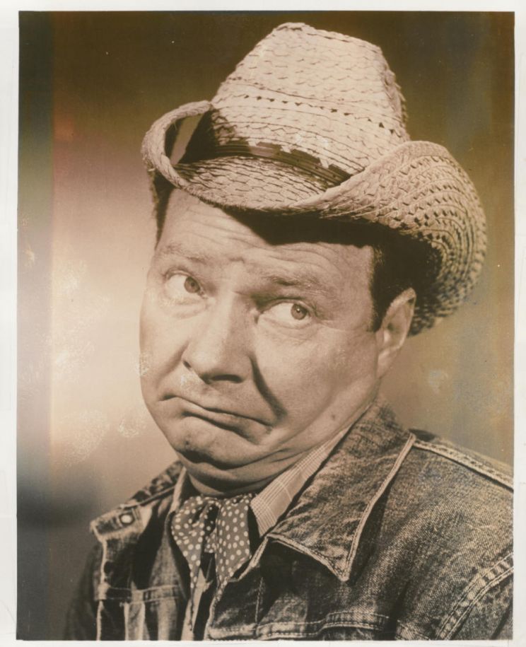 Pat Buttram