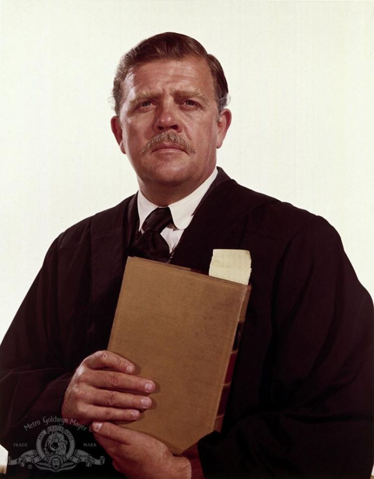 Pat Hingle