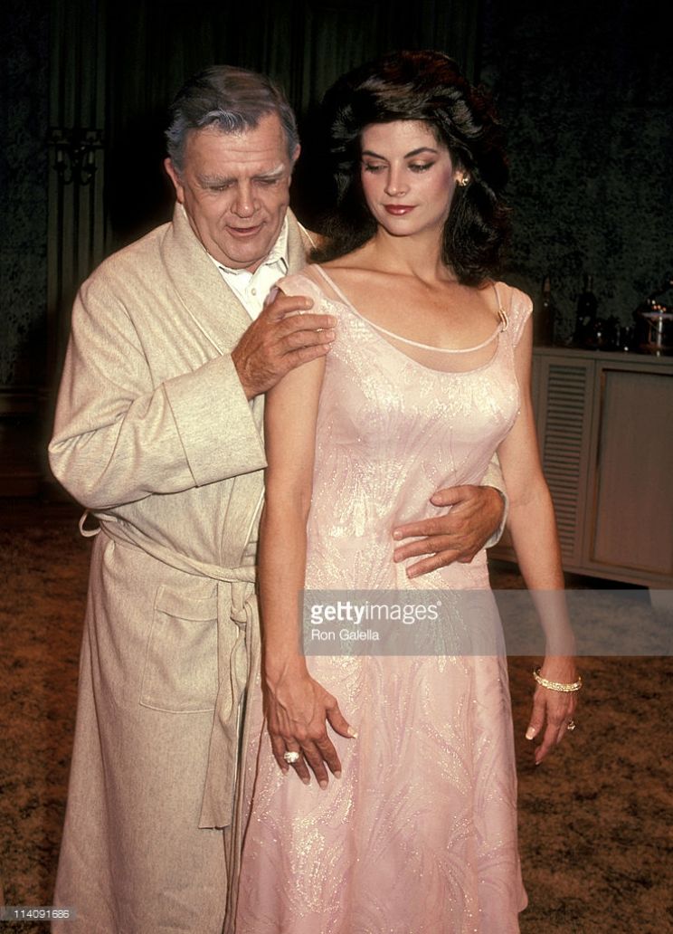 Pat Hingle