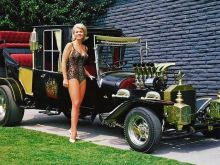 Pat Priest