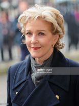 Patricia Hodge