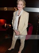 Patricia Hodge