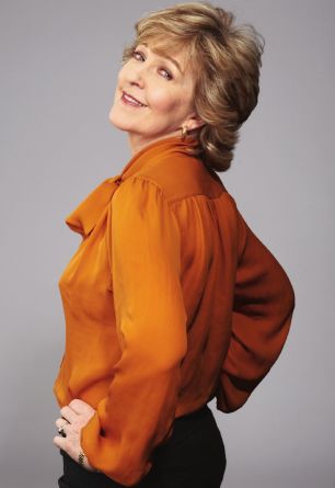 Patricia Hodge