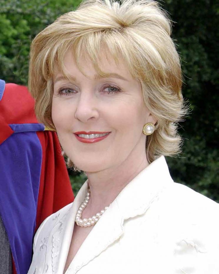 Patricia Hodge