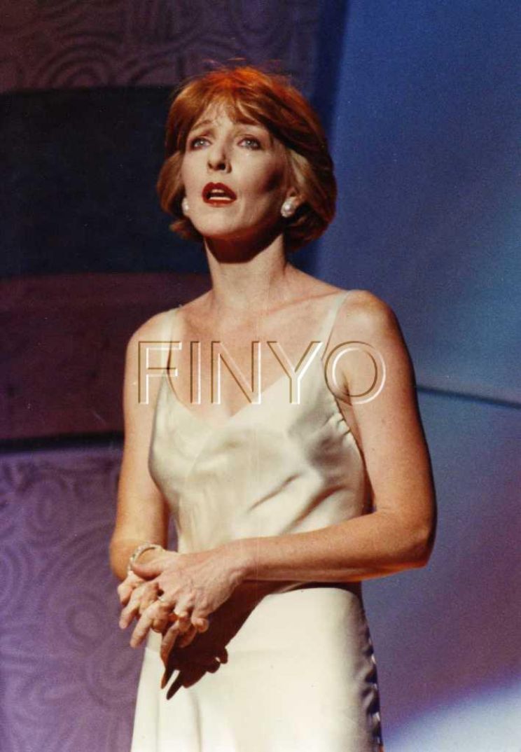 Patricia Hodge