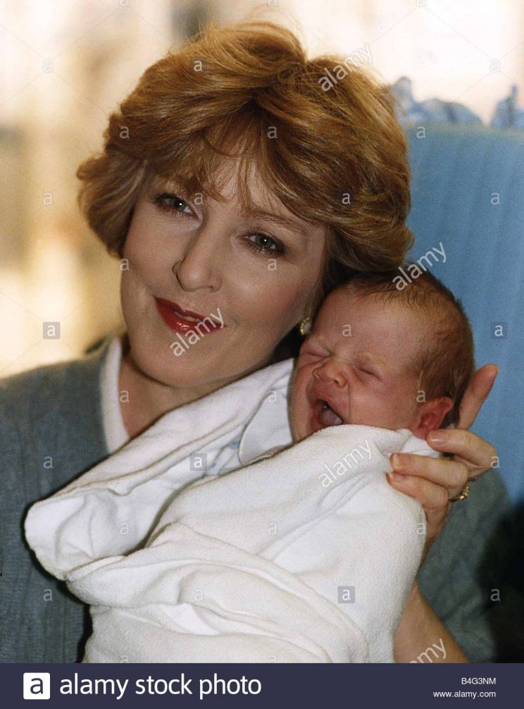 Patricia Hodge