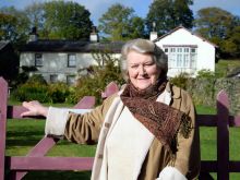 Patricia Routledge