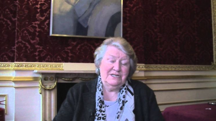 Patricia Routledge