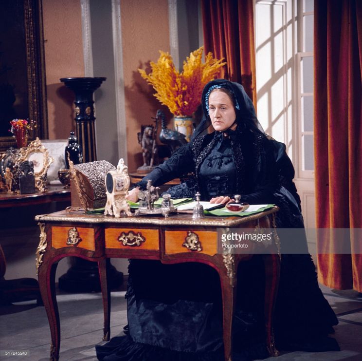 Patricia Routledge
