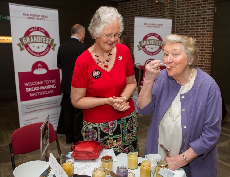 Patricia Routledge