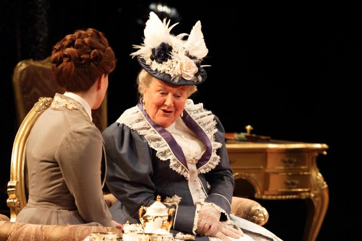 Patricia Routledge