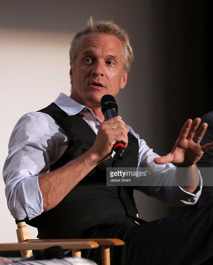 Patrick Fabian