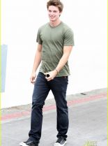 Patrick Schwarzenegger photo