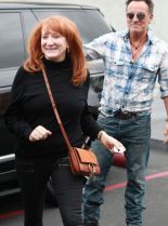 Patti Scialfa #3316306 picture (Portrait Medium)