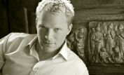 Paul Bettany