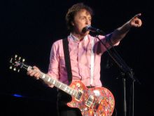 Paul McCartney #404748 picture (Landscape Medium)