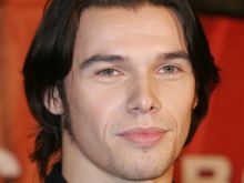 Paul Telfer photo