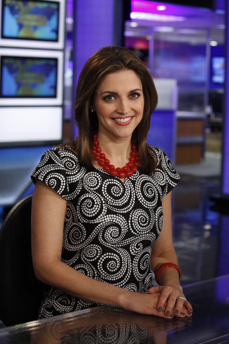 Paula Faris