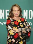 Paula Hawkins