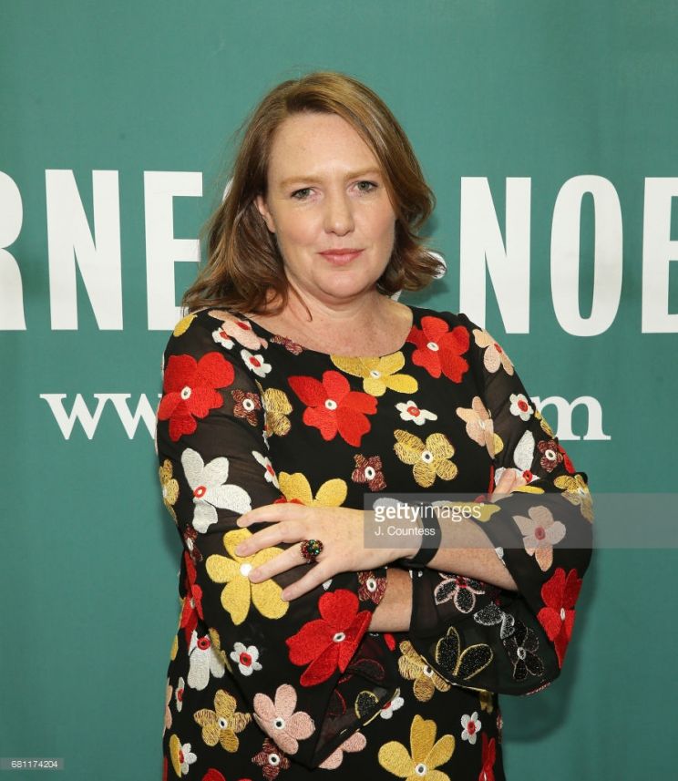 Paula Hawkins