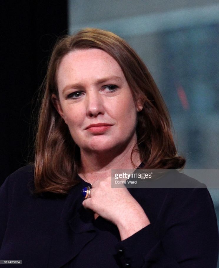 Paula Hawkins